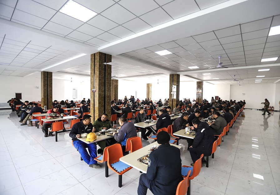 北园区食堂正式投入使用(图2)