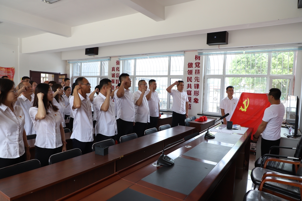 追寻红色记忆,传承红色精神(图3) 追寻红色记忆,传承红色精神(图3)