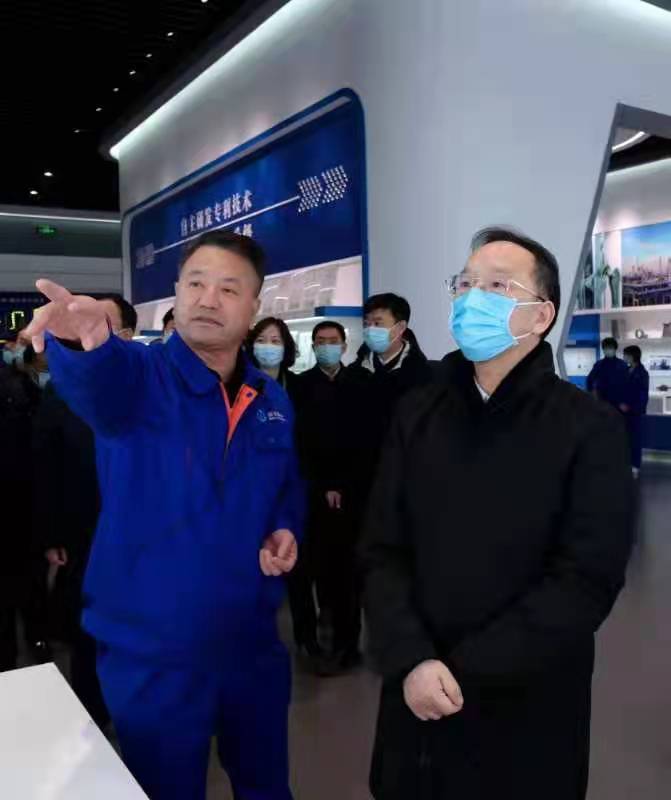 辽宁省省长李乐成莅临金钛股份(图1)