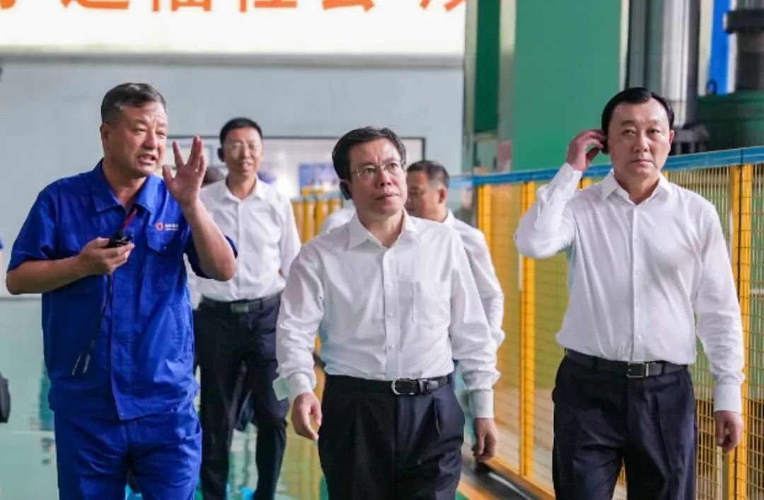 姜有为副省长莅临金钛股份调研(图2)